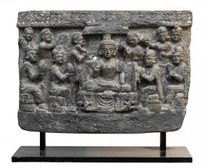 Antiga região de Gandhara, séculos II-III d.C., Friso com o Buda acompanhado por discípulos
